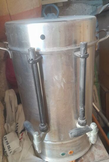 самовар штамп ссср: Elektrik samovar.hecmi boyukdur.hemde cay demlemek var icinde ayrica