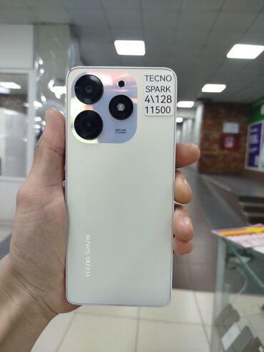 24 ультра: Tecno Spark 10 Pro, Колдонулган, 128 ГБ, түсү - Ак, 2 SIM
