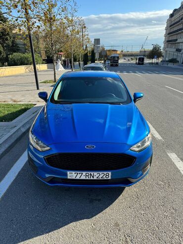 запчасти автомобиль мерседес: Ford Fusion: 1.5 l | 2019 il 188000 km Sedan