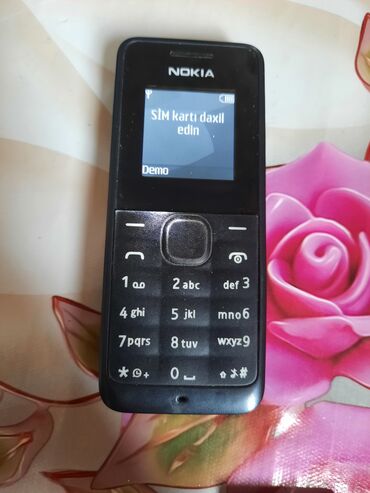 mini android telefonlar: Nokia 105 4G, rəng - Qara, Düyməli