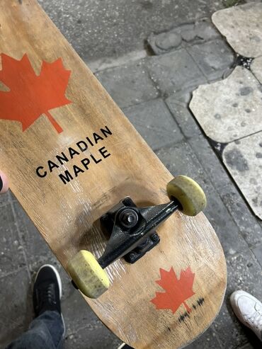 Skeytbordlar: Skateboard – Canadian Maple taxtası - Gövdə: “Canadian Maple” yazılı — 4