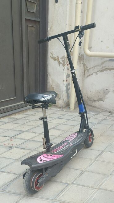 Elektrikli samokatlar: İşlənmiş Elektrik samokat 8", ≤ 250 Vt, 16 - 25 km/s, Ünvandan götürmə