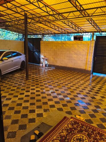 особняк дом бишкек: Барачный, 200 м², 4 комнаты, Агентство недвижимости