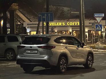 Toyota: Toyota Highlander: 2022 г., 2.5 л, Автомат, Гибрид, Внедорожник — 4