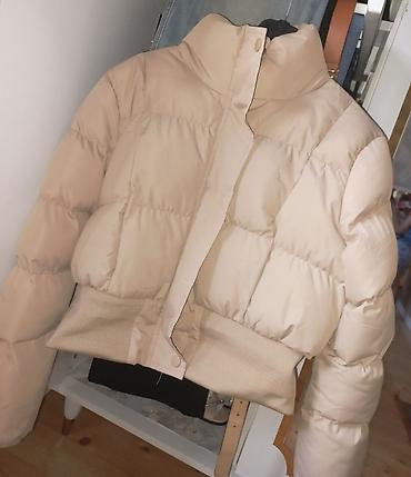 rm butik instagram: Bej rəngli qısa puf şişmə gödəkçə + qara eko‑dəri ətək dəsti - — 1