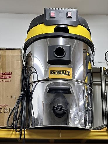Промышленный пылесос DEWALT (водо- и пылесбор) - Корпус из