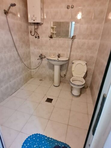 Uzunmüddətli kirayə mənzillər: Nərimanov metrosundan 8 dəqəlik məsafədə 4 mərtəbəli binanın 4 cü — 9