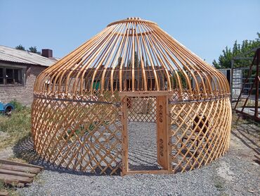 боз уй ыссык кол: Боз үйлөр сатылат, Каркасы Жыгач, 85 баш, Диаметри 6 метр