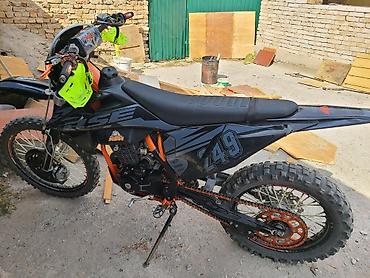 Продаётся кросс эндуро Запуск:Кик +электро Охлаждения:Воздушка 250