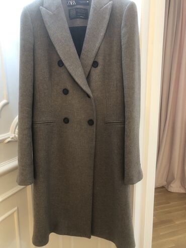 zhenskoe drapovoe palto: Пальто S (EU 36), цвет - Серый