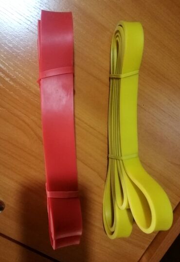 фитнес эспандеры: Фитнес ленты. Из прочной резины. Красная нагрузка: 13-30 кг. Желтая