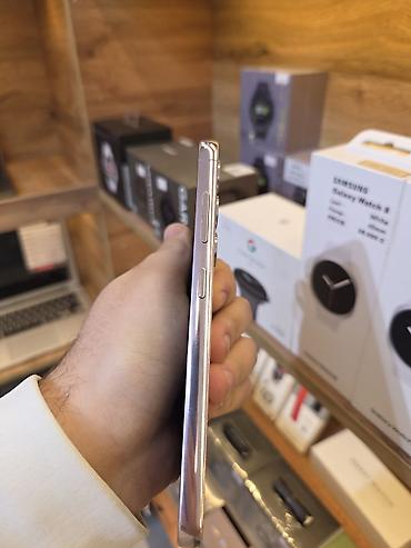лампа для чтения: Samsung Galaxy S23, Б/у, 512 ГБ, цвет - Фиолетовый, В рассрочку — 2