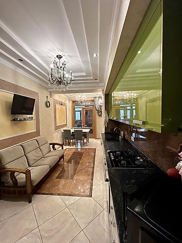 Продажа квартир: 3 комнаты, 120 м², 4 этаж — 4