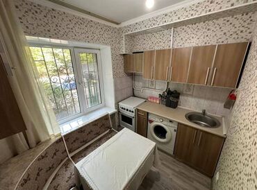 Продажа квартир: 2 комнаты, 43 м², 104 серия, 1 этаж, Евроремонт