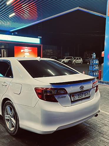 Продажа авто: Toyota Camry: 2014 г., Автомат, Бензин, Седан — 4