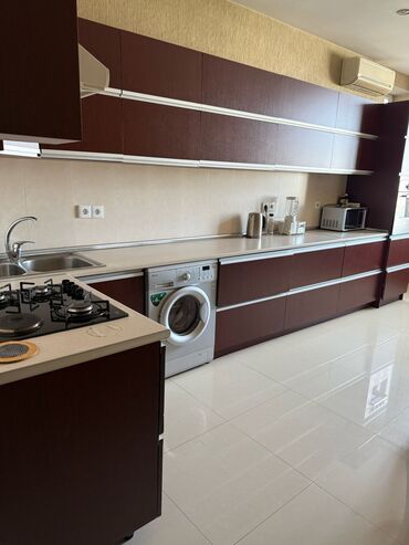 hamam üçün moydadır: Mətbəx mebeli satılır 650₼. Ölçü 5.12. Üzərində qaz,aspirator və moyka