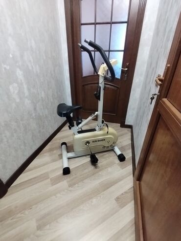 купить боксерскую грушу: SUN BAKER stasionar velotrenajor - Kompakt ölçülü, evdə kardio