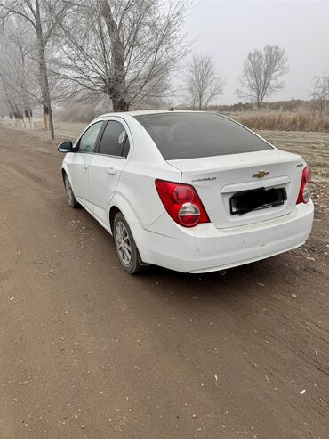 Chevrolet: Chevrolet Aveo: 2013 г., 1.6 л, Автомат, Бензин, Седан