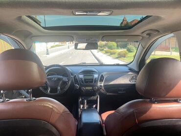 Hyundai: Hyundai ix35: 2.4 l | 2010 il Krossover — 13