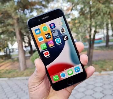 Apple iPhone: IPhone 7, Б/у, 256 ГБ, Jet Black, Наушники, Зарядное устройство, Защитное стекло, 100 %
