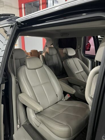 Kia: Kia Carnival: 2018 г., 2.2 л, Автомат, Дизель, Минивэн — 8