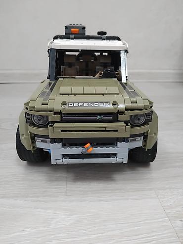 Игрушки: Продаю собранный конструктор внедорожника Land Rover Defender (аналог at lalafo.kg — 7 Игрушки: Продаю собранный конструктор внедорожника Land Rover Defender (аналог — 7