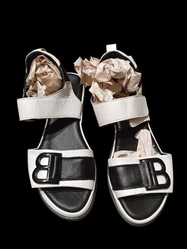 Tuflilər: Balenciaga, Ölçü: 37, rəng - Qara, Yeni