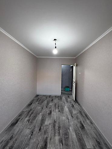 Продажа квартир: 2 комнаты, 44 м², 10 мкр 104 серия, 3 этаж, Евроремонт — 5