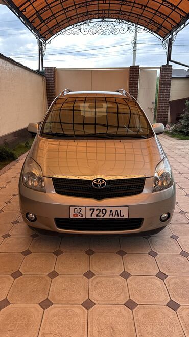 купить hyundai getz: Toyota Corolla Verso: 2002 г., 1.8 л, Автомат, Бензин, Купе