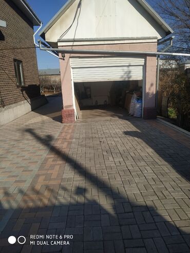 Продажа домов: Дом, 190 м², 8 комнат, Собственник — 12