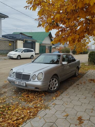 Mercedes-Benz: Mercedes-Benz : 1998 г., 2.4 л, Механика, Бензин, Седан