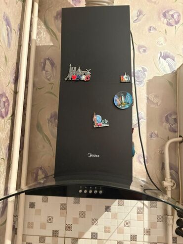 пульт от самсунг: Наклонная вытяжка Midea, выполненная в черном цвете, обеспечивает