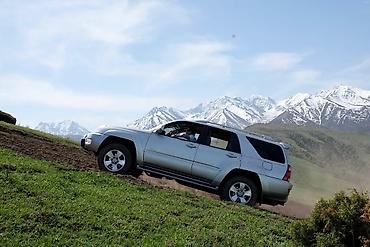 парк сити: Транспортные услуги по региону. Toyota 4 runner. Мест 4. Цена — 1