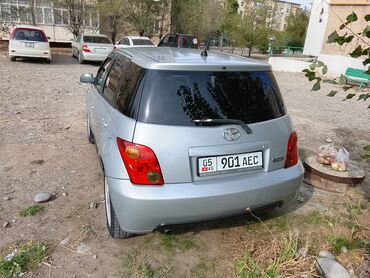 Toyota: Toyota ist: 2004 г., 1.5 л, Автомат, Бензин, Хэтчбэк — 1