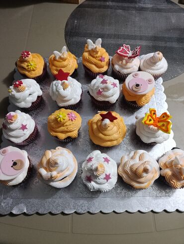 Konditorski proizvodi, slatkiši: Predstavljamo raznovrstan asortiman mini kolača i slatkiša, idealnih — 5