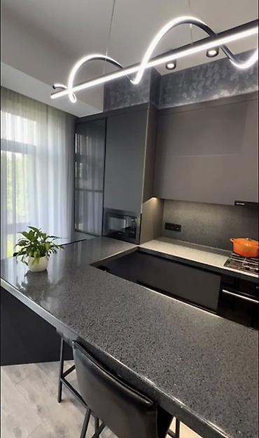 Продажа квартир: Продается 5 комнатная квартира 📍Адрес: мкр Аламедин-1 🏗️Застройщик — 11