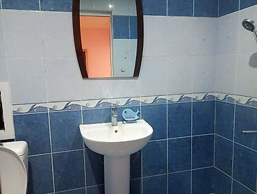 Uzunmüddətli kirayə mənzillər: Şəhərin mərkəzində, Həzi Aslanov metrosunun cıxışında olan yaşayış — 8