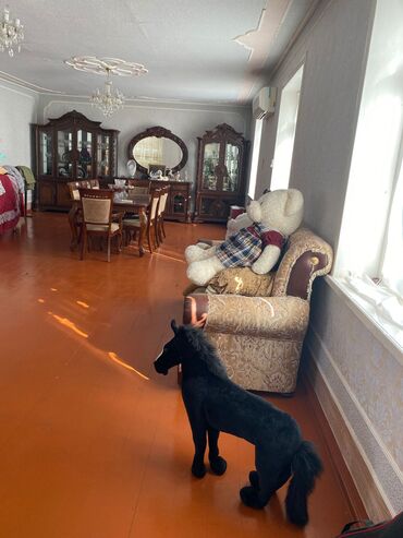 Həyət evləri və villaların satışı: Həyət evi.6 sotun içində.otaq sayi 6, 1 zaldan ibarətdir — 10