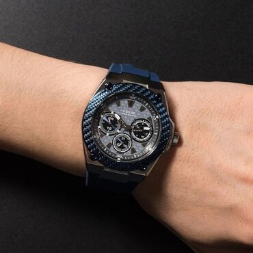Другие смарт-часы: GUESS часы оригинал 

куплю из турци 150$