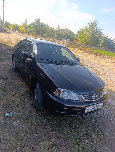 Транспорт: Toyota Avensis: 2001 г., 1.8 л, Механика, Бензин, Седан — 5