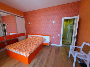 Həyət evləri və villaların satışı: 6 otaqlı, 350000 kv. m, Orta təmir — 21