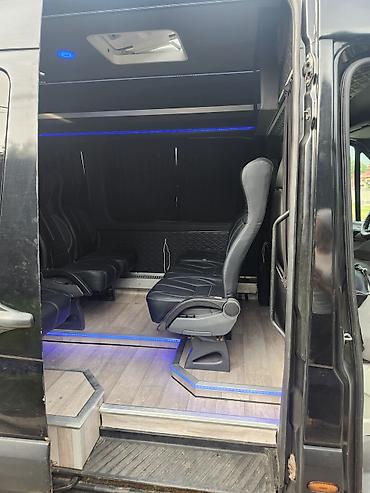 124 e500: Пассажирский микроавтобус Mercedes‑Benz Sprinter (длинная база — 5