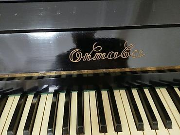Pianolar: Upright pianino – Oktava (Октава) markası, qara rəng, klassik parlaq — 3