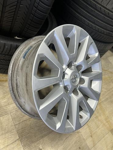 диски патрол: Литые Диски R 18 Toyota, Комплект, отверстий - 6, Б/у — 3