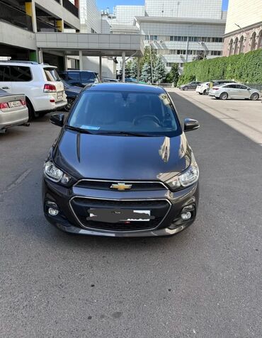 российский машины: Chevrolet Spark: 2016 г., 1 л, Вариатор, Бензин, Хэтчбэк