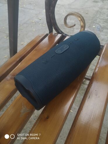 bluetooth speaker: Колонка мощная и громкая продаю срочно!!!