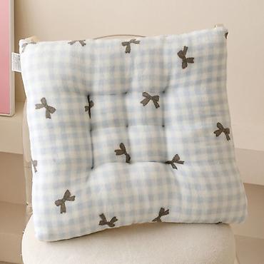 Подушки: Мягкие декоративные подушки-сидушки для стула Цена по акции по 400 — 20