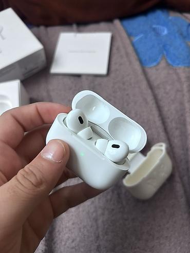 ipod classic: Airpods pro 2 type c model noqte cizigsiz tam ideal shekilde demek — 5