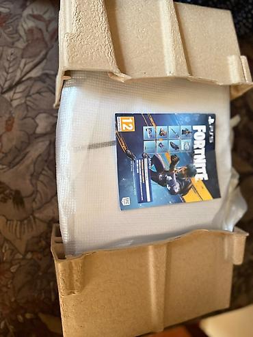 minecraft ps4 disk: Pakofkadan açıılıb istifadə olunmayıb.Yeni kimidir.Disksiz versiyadı 1 — 2