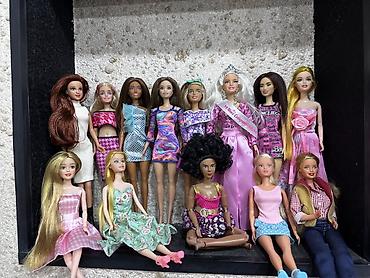 Barbie kuklaları kolleksiyası – müxtəlif modellər və geyim dəstləri - lalafo.az -da Barbie kuklaları kolleksiyası – müxtəlif modellər və geyim dəstləri -